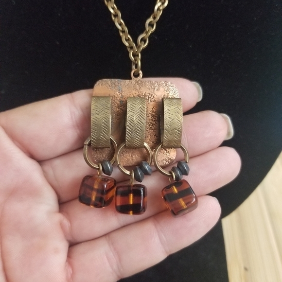 BAER SF Necklace - Picture 2 of 5